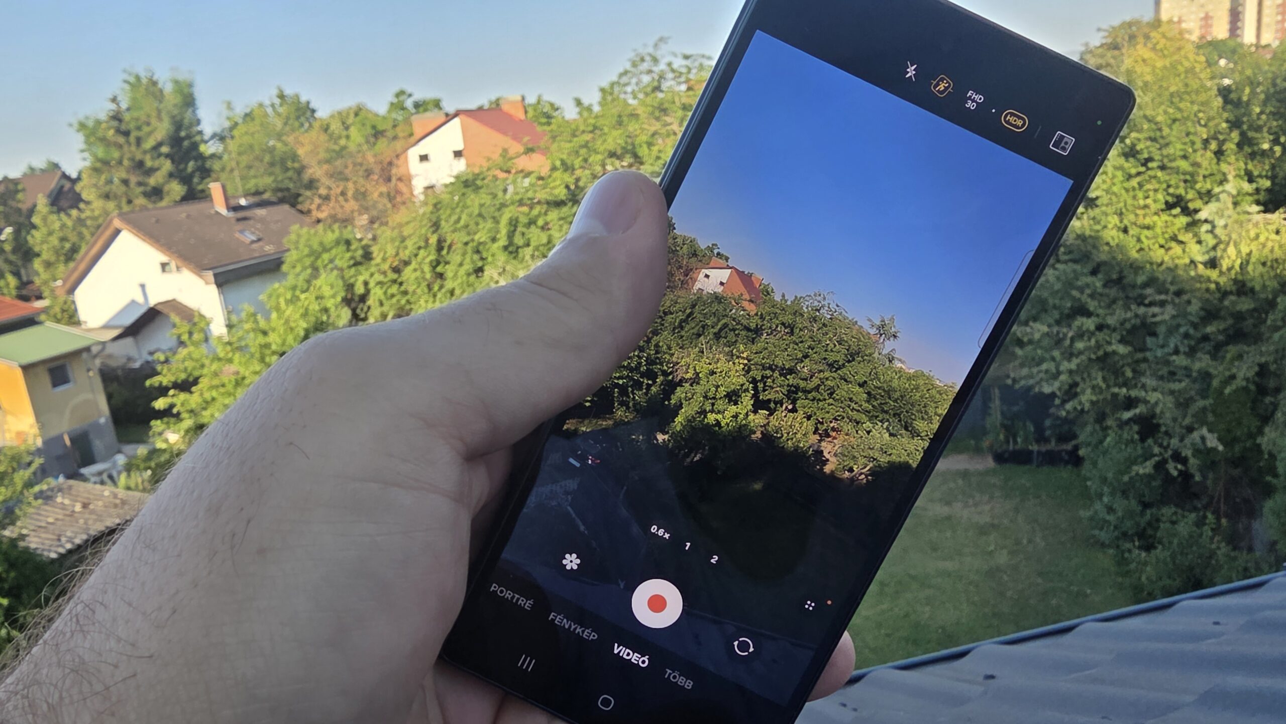 samsung-fold-video-horizontal-lock